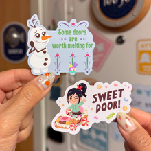 Load image into Gallery viewer, Nice Door! Olaf and Vanellope Cruise Magnets (Set of 5 each)