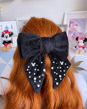 Load image into Gallery viewer, Black Plush Velvet Double Bow Clip