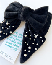 Load image into Gallery viewer, Black Plush Velvet Double Bow Clip