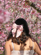 Load image into Gallery viewer, Black Plush Velvet Double Bow Clip
