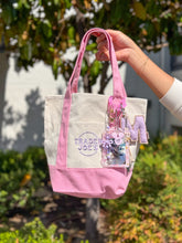 Load image into Gallery viewer, Marie Carabiner Charm Clip