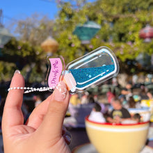 Load image into Gallery viewer, Drink Me Potion Alice Shaker