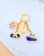Load image into Gallery viewer, Cruise Landmarks Keychain
